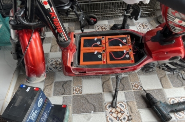 THAY ACQUY CHO CÁC DÒNG XE ĐẠP ĐIỆN, XE MÁY ĐIỆN TẠI NHÀ