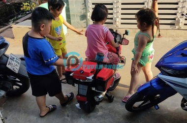 Thay bình acquy xe ô tô điện trẻ em - Mô tô điện TPHCM